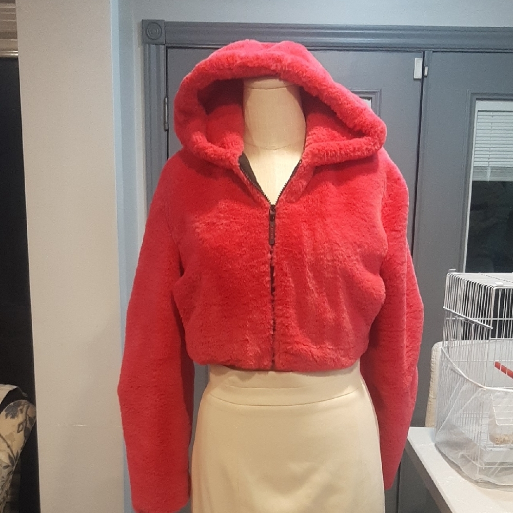 Red Fuzzy Hooded Cropped Jacket